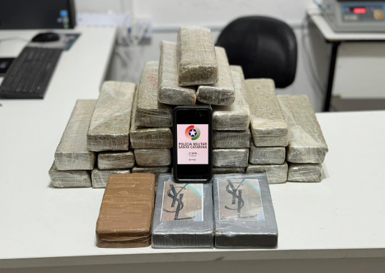 Mulher é encontrada morta com sinais de asfixia em Chapecó; polícia apreende drogas no local