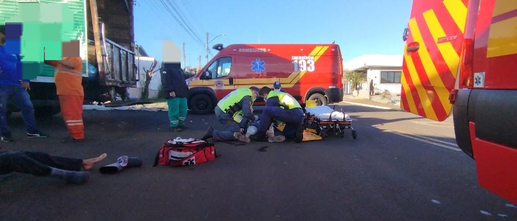 Colisão entre motocicleta e caminhão deixa dois feridos no Bairro Castelo Branco em Xanxerê