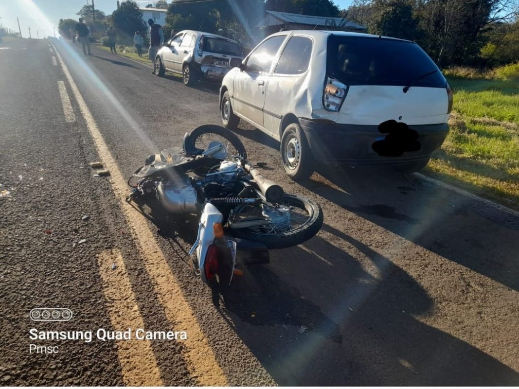 Colisão traseira na SC-492 deixa motociclista grave em Bandeirante (SC)