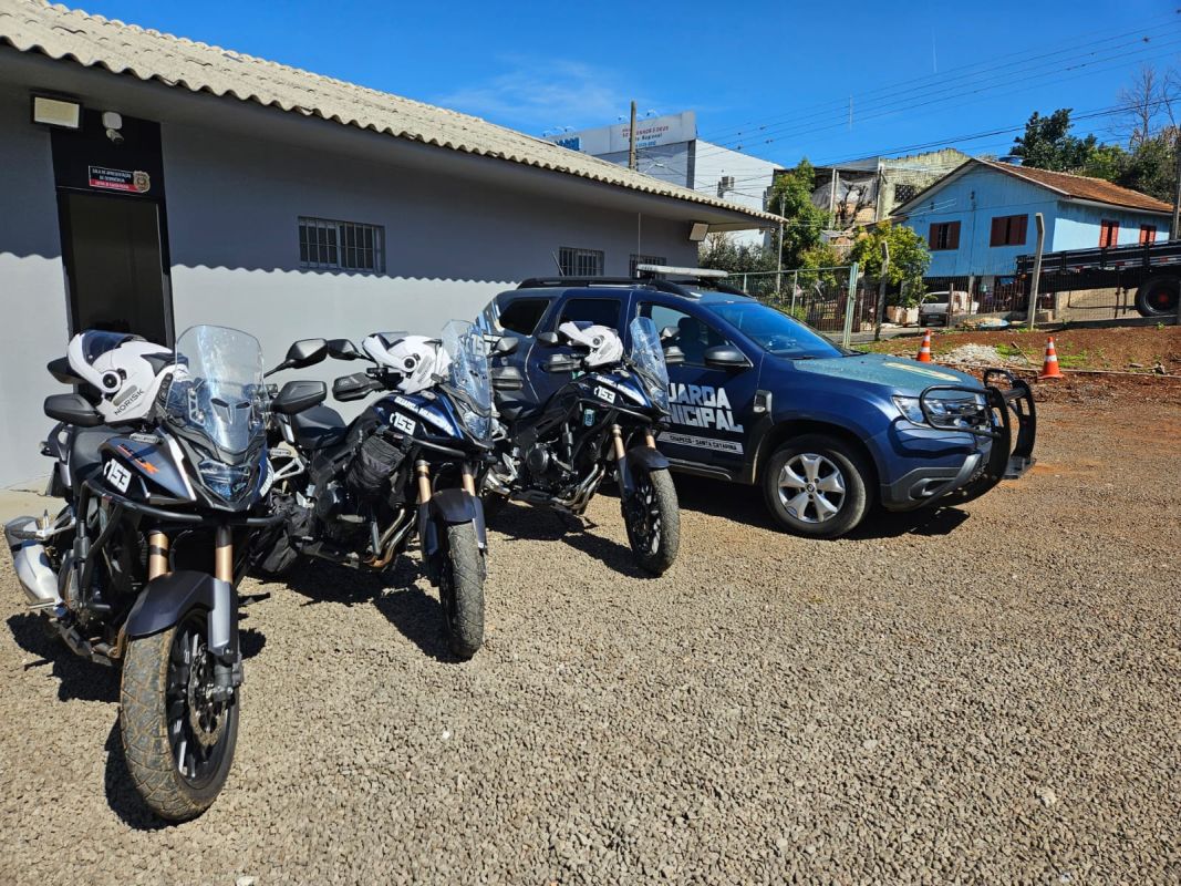 Guarda Municipal de Chapecó prende suspeito e recupera veículo furtado após perseguição pelas avenidas da cidade