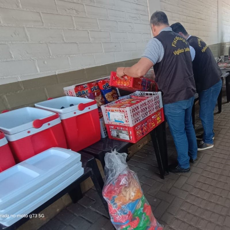 Vigilância Sanitária de Xaxim apreende produtos irregulares em operação de segurança alimentar