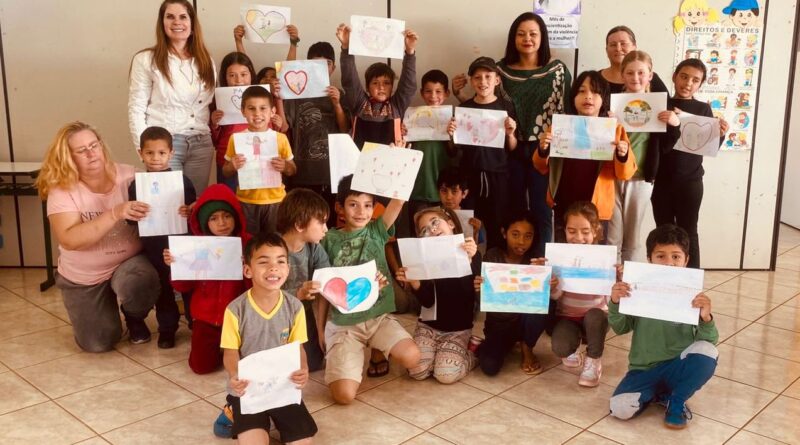 Programa Jovem Cidadão realiza palestra sobre prevenção da violência contra mulher