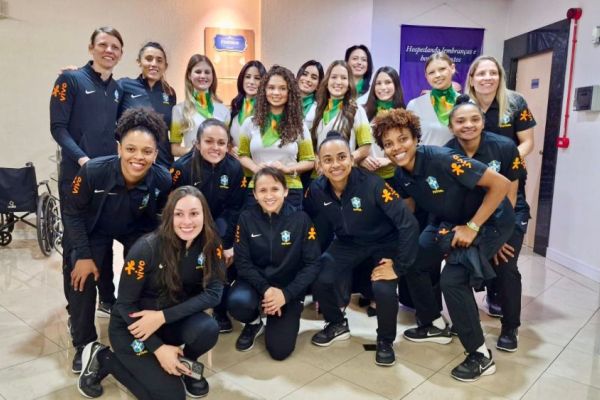 Xanxerê recebe Seleção Brasileira de Futsal Feminino com calorosa recepção