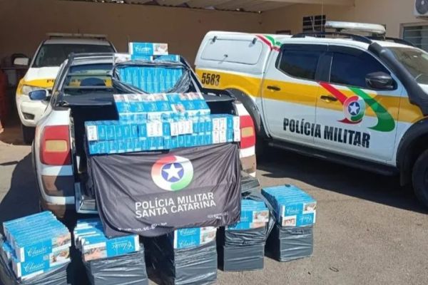 Ação conjunta resulta na apreensão de 4 mil maços de cigarros contrabandeados em São Domingos