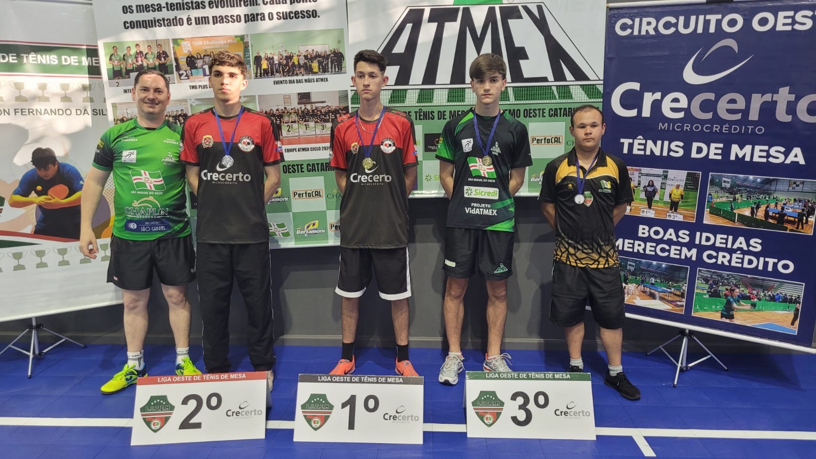 São Domingos conquista 17 medalhas em etapa da Liga Oeste de Tênis de Mesa em São Miguel do Oeste